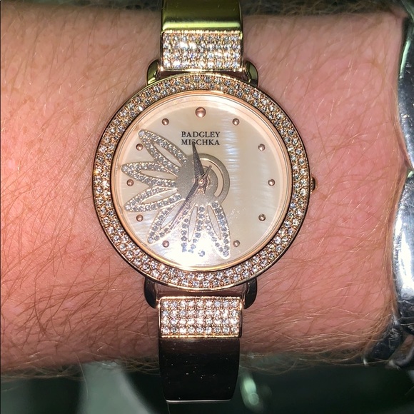 Badgley Mischka Accessories - Badgley Mischka rose gold watch Badgley Mischka Accessories - Badgley Mischka rose gold watch